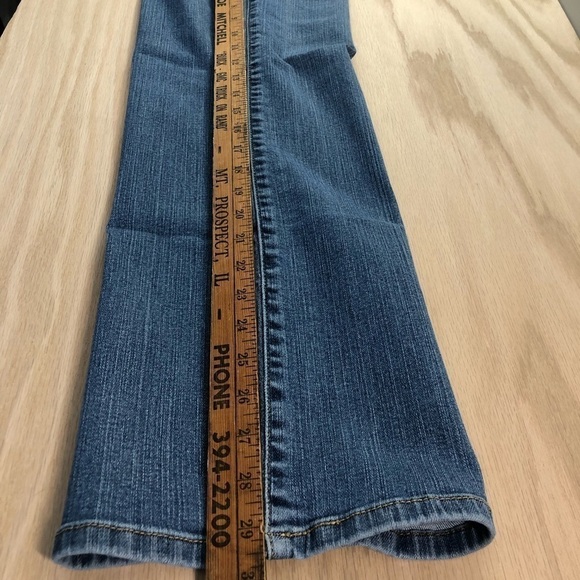 Levi’s 512 Perfectly Slimming Boot Cut Jeans Size 12 - Picture 8 of 9